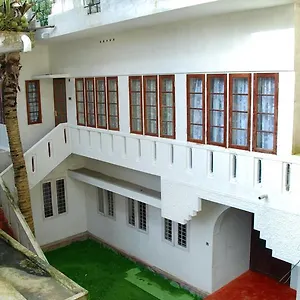 Habitación en casa particular Jojies Fortkochi